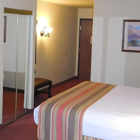 Best Western San Isidro Inn Laredo Esterno foto