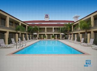 Western San Isidro 3*